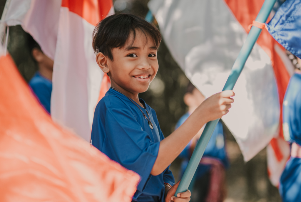 volunteer with us banner photo build your future